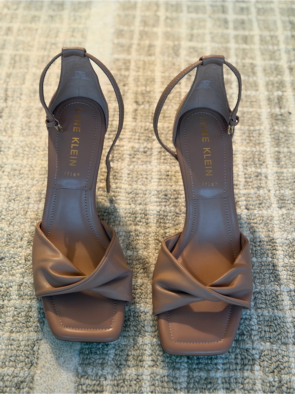 Anne Klein Flex Jessie Tan Knot Front Ankle-Strap Sandals NWOT